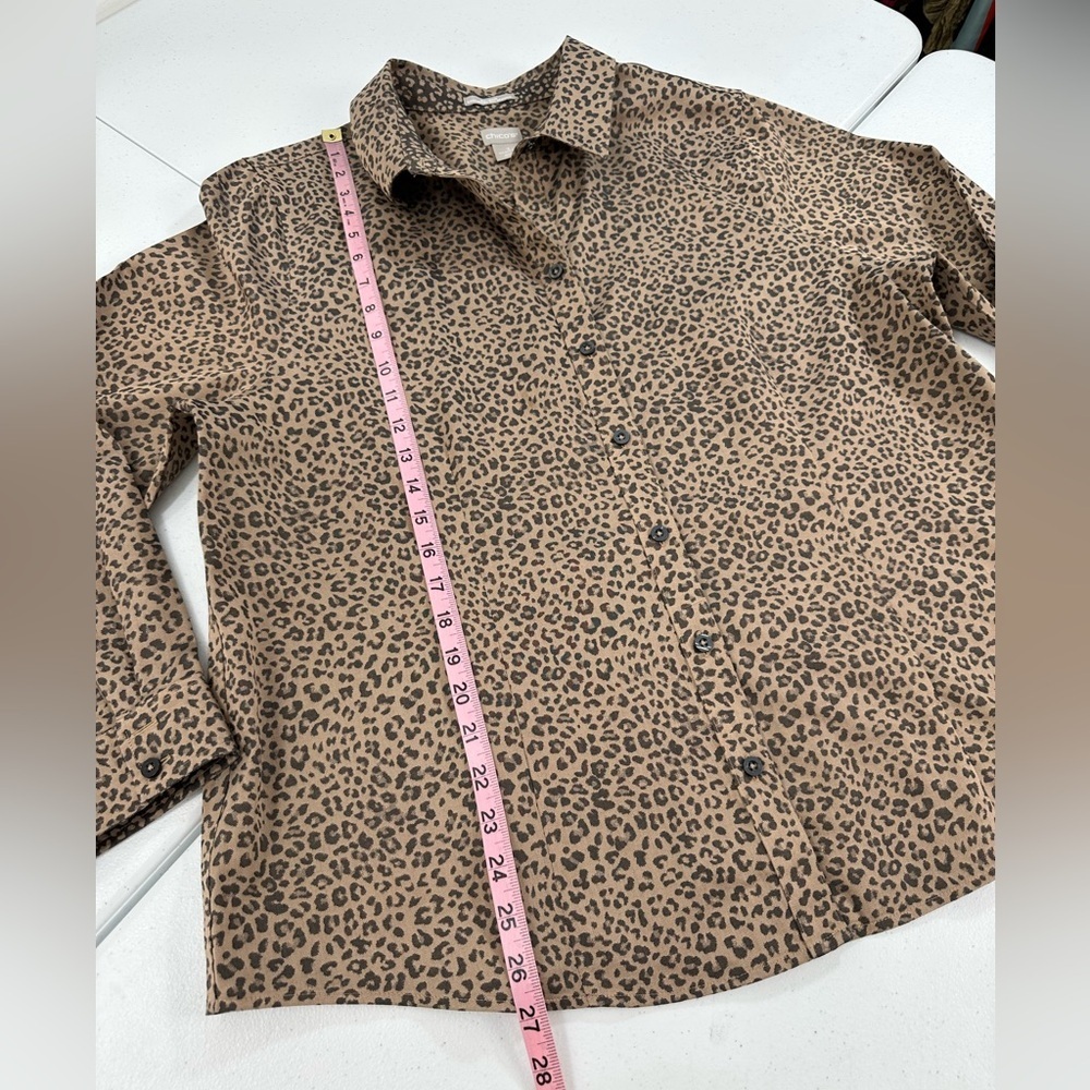 Chico’s No Iron Coolmax Leopard Print Shirt Button Long Sleeve Travel Classic 3 - Picture 5 of 10